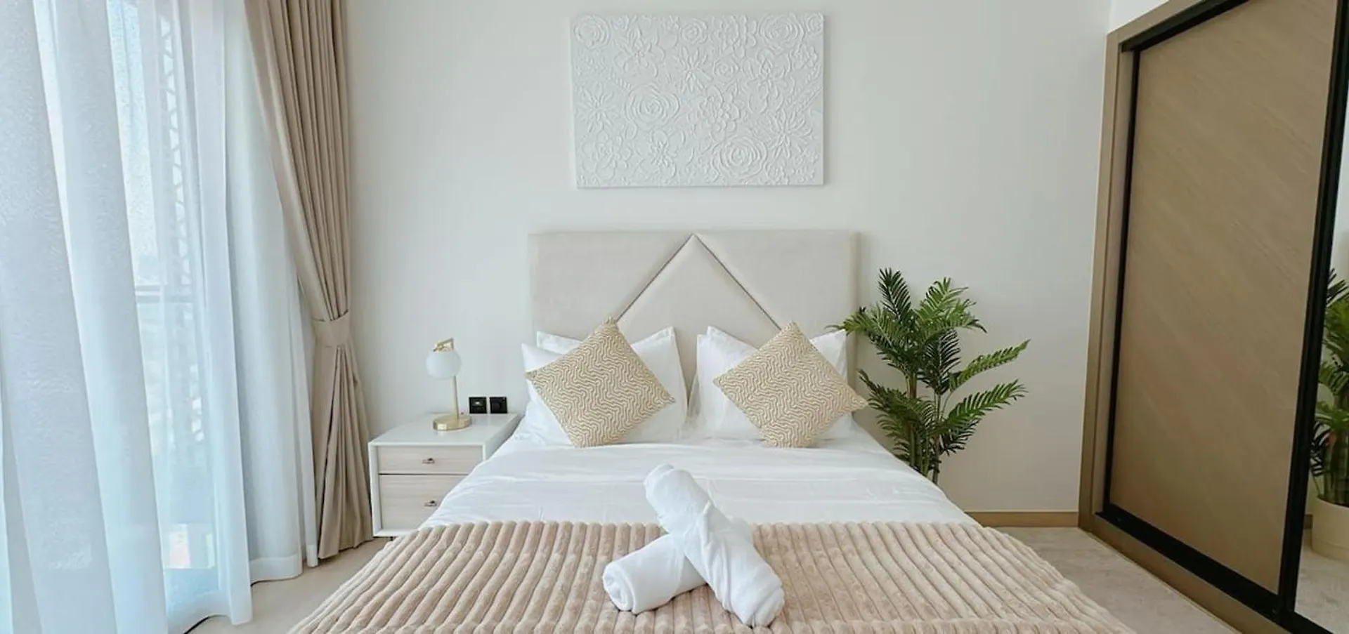 Brand New & Fully Furnished 1Br W Balcony In Jvc Apartment Dubai